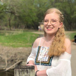 Meet your Posher, Michaela